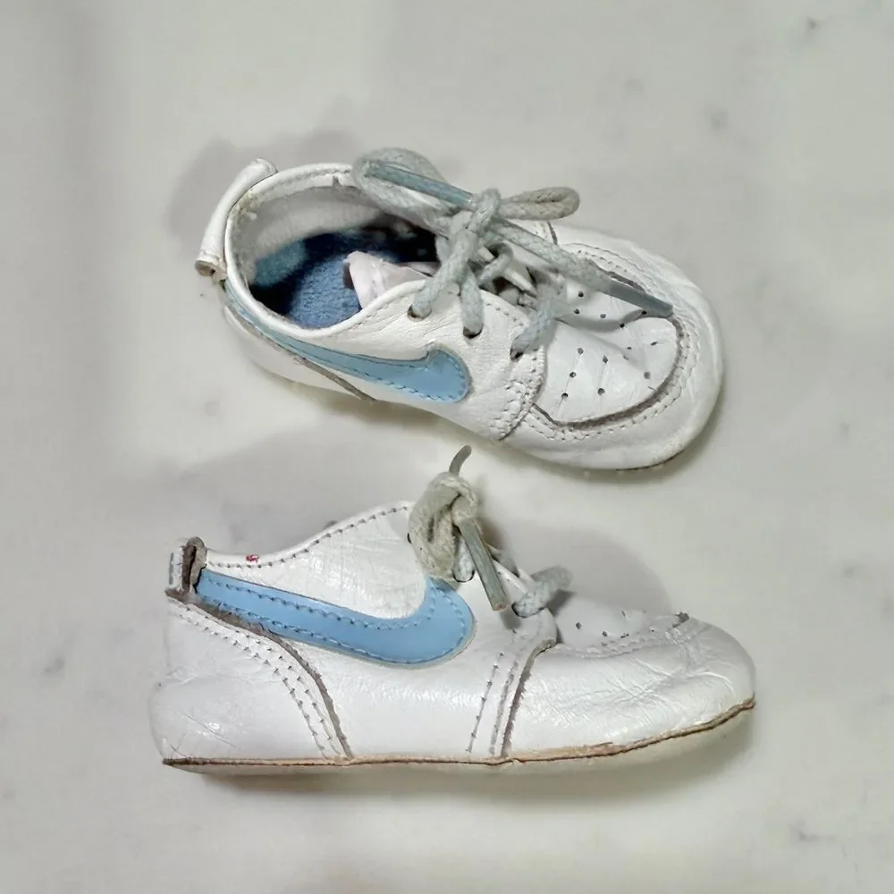 Vintage 1980's UNC Nike Baby Shoes